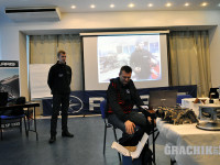 dealer-meeting-2013-002.jpg